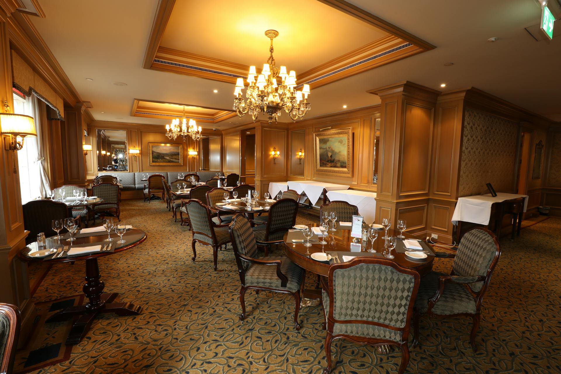 the dining room sir stamford