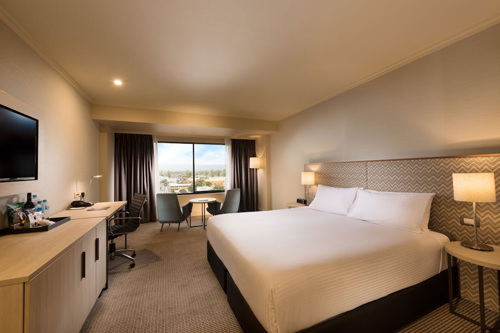 Grand City View Room