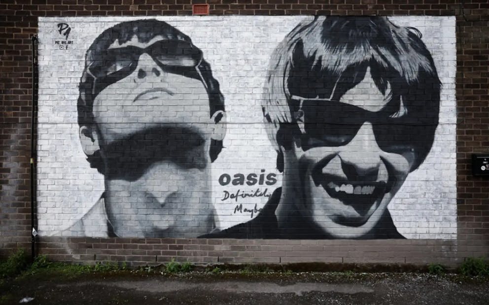 316ff72d liam and noel gallagher lifestyle emelpic 030924